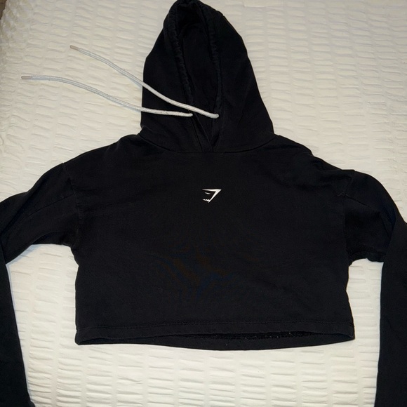 Gymshark Black Women's Crop Hoodie - Picture 1 of 2